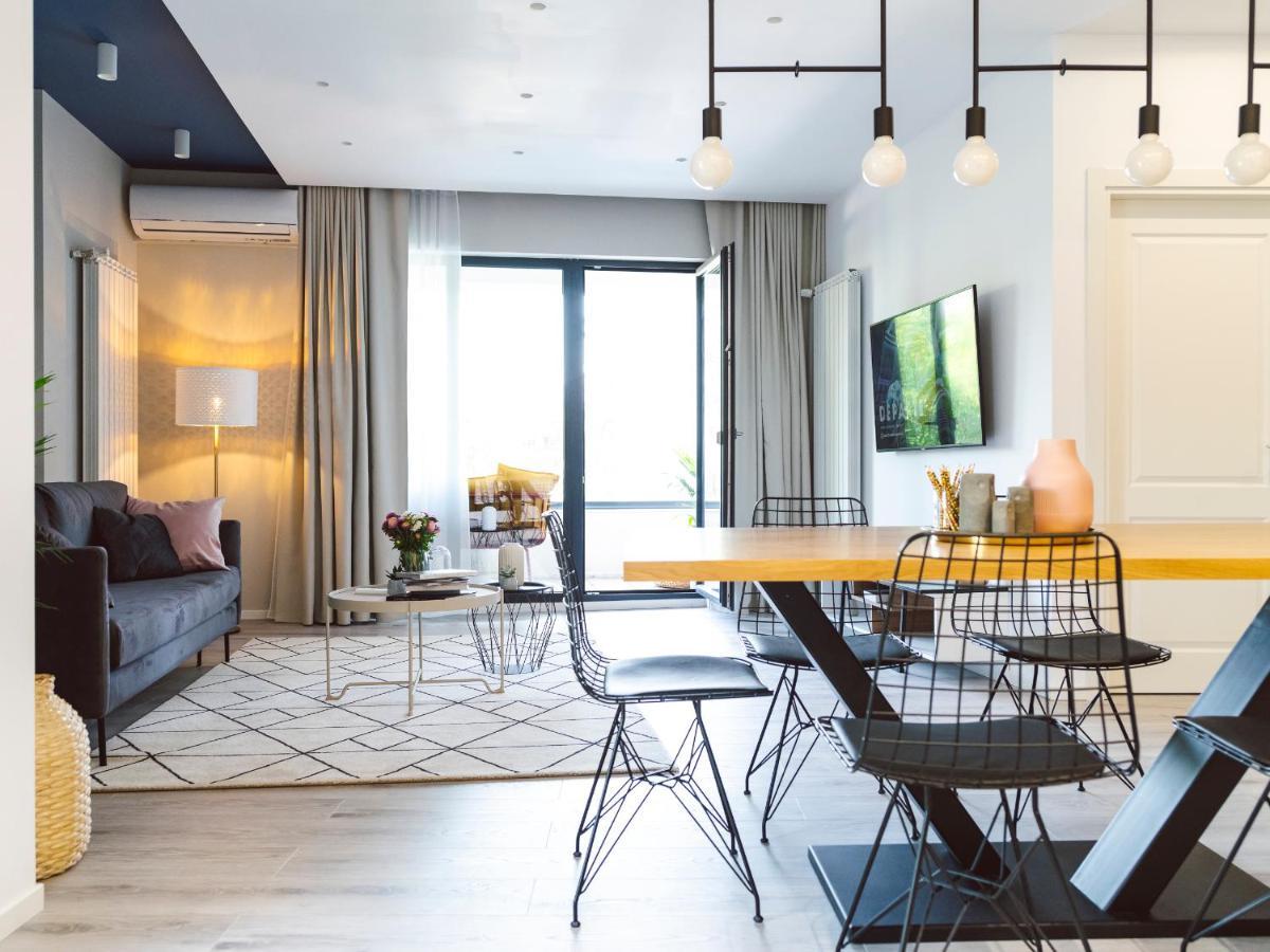 Union Pearl - City Center-Sky Bar At 12Th Floor Bukares Bagian luar foto